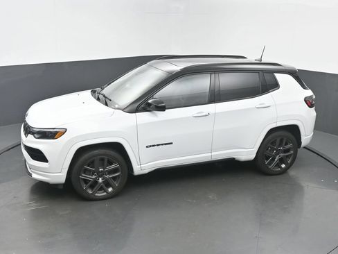 Used 2025 Jeep Compass Limited w/ High Altitude Package AWD/4WD image 42