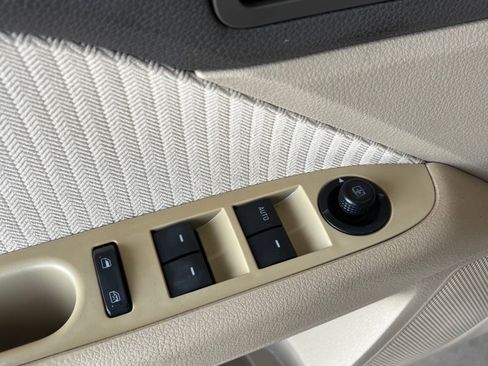 Used 2006 Mercury Milan FWD image 17