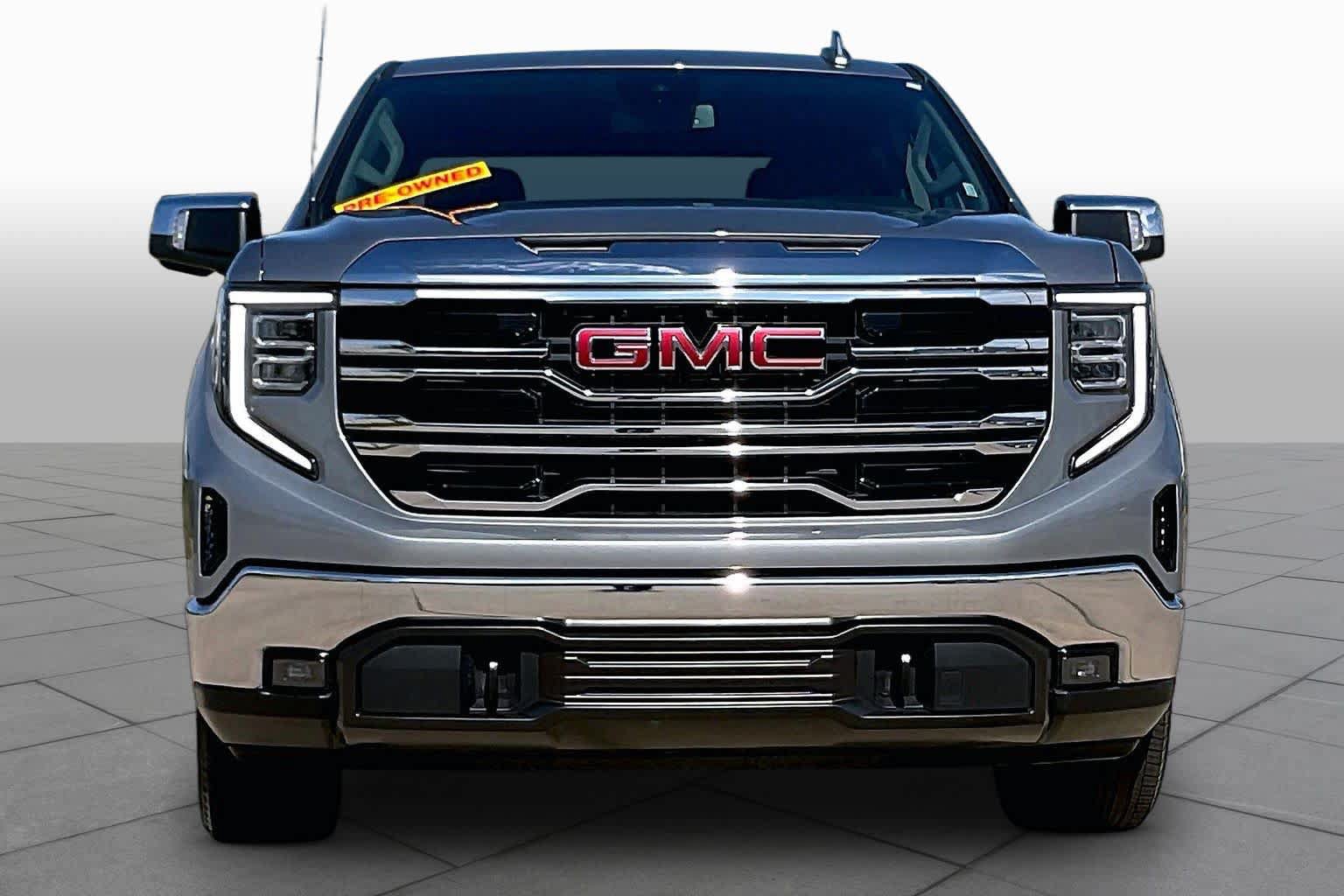 Used 2026 GMC Sierra 1500 SLT RWD image 4