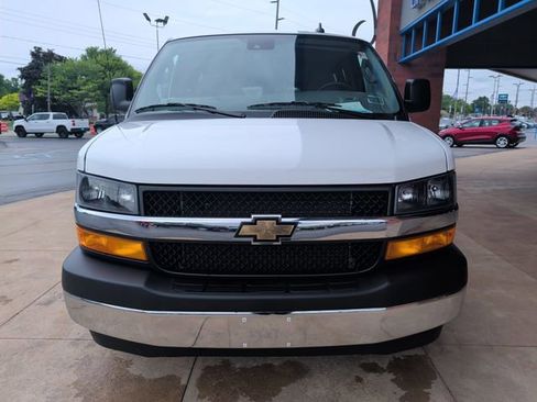 Certified 2025 Chevrolet Express 3500 LT w/ LT Preferred Equipment Group RWD image 10