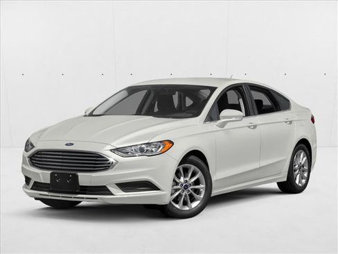 Used 2017 Ford Fusion SE w/ Fusion SE Technology Package image 1