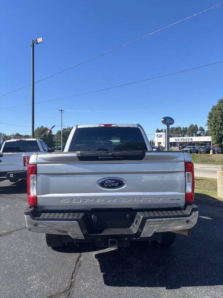Used 2018 Ford F250 XL w/ Power Equipment Group AWD/4WD image 9