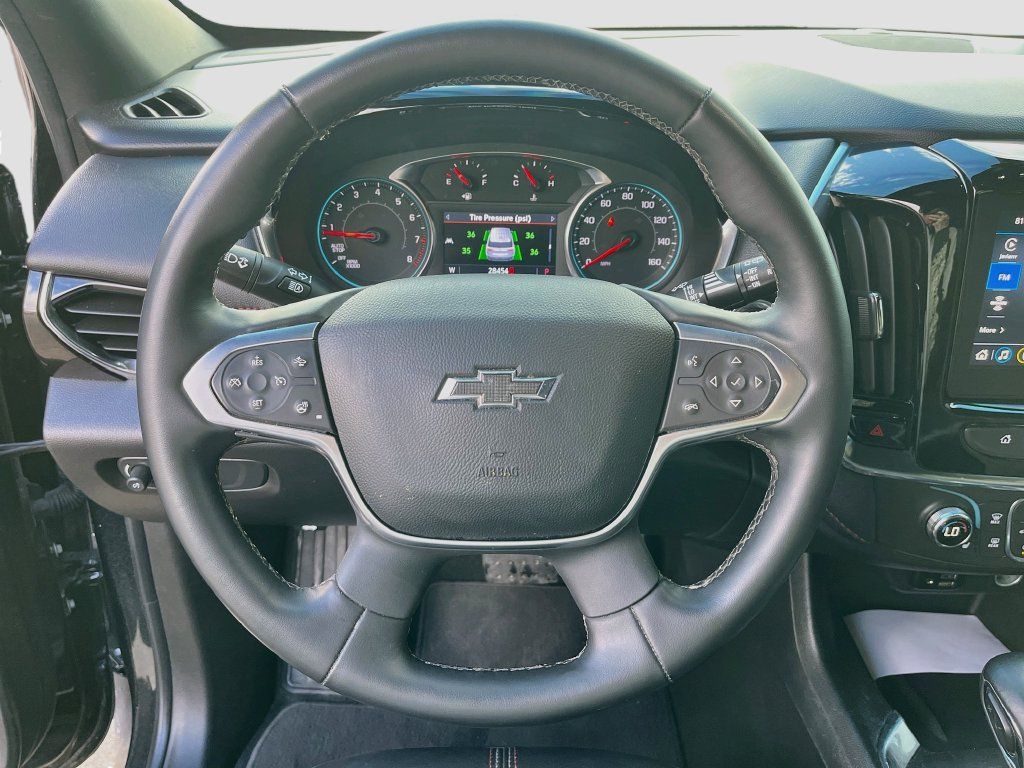 Used 2023 Chevrolet Traverse RS AWD/4WD image 11