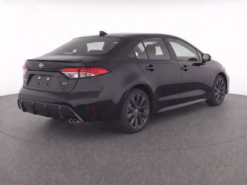 Used 2025 Toyota Corolla SE FWD image 14