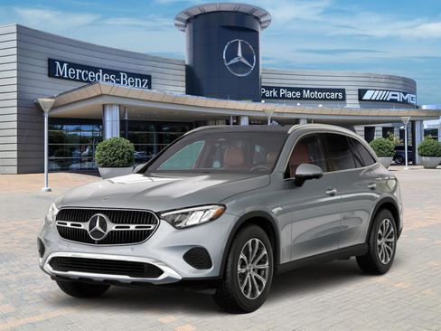 Certified 2026 Mercedes-Benz GLC 300 image 1