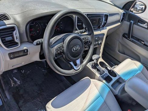 Used 2018 Kia Sportage LX FWD image 10