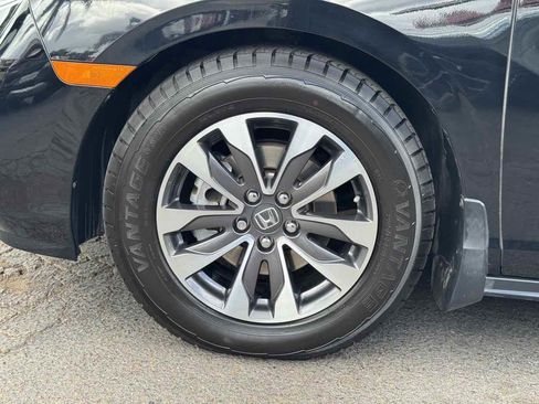 Used 2022 Honda Odyssey EX-L image 6