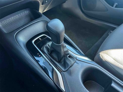 Certified 2024 Toyota Corolla LE image 32