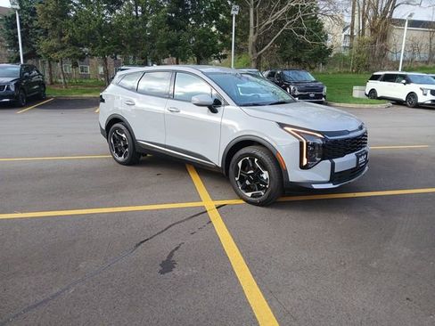 New 2026 Kia Sportage S AWD/4WD image 1