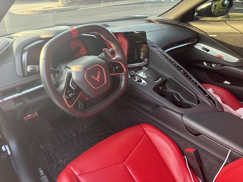 Used 2020 Chevrolet Corvette Stingray Coupe w/ 1LT RWD image 6