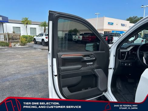 Used 2024 GMC Sierra 1500 Denali AWD/4WD image 11