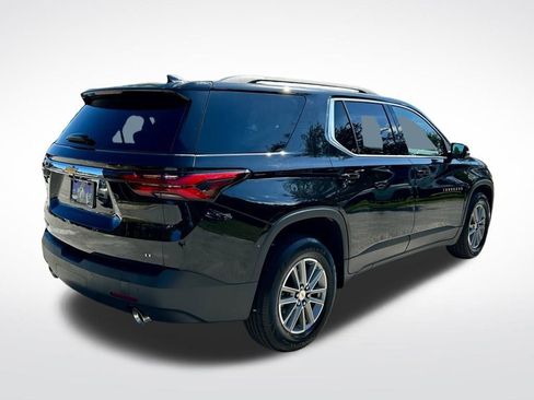 Used 2022 Chevrolet Traverse LT image 6