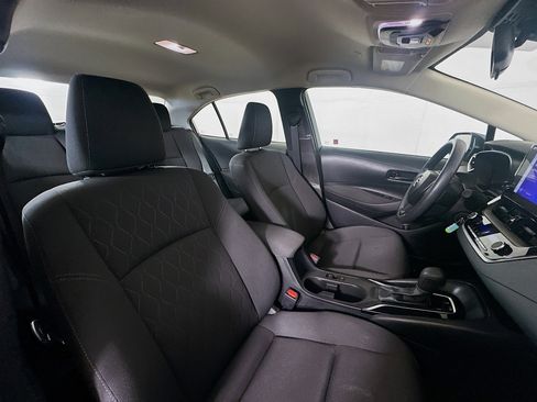 Used 2024 Toyota Corolla LE image 29