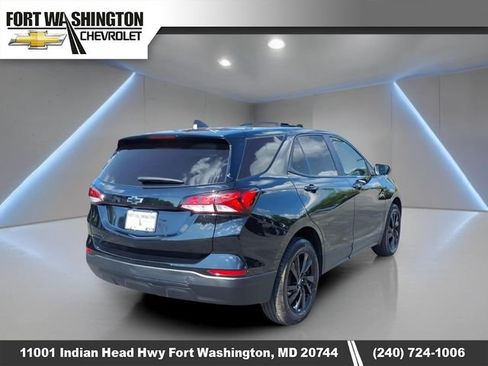 Used 2024 Chevrolet Equinox LS w/ LS Convenience Package image 2