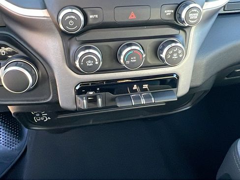 Used 2024 RAM 2500 Big Horn w/ Bed Utility Group image 33