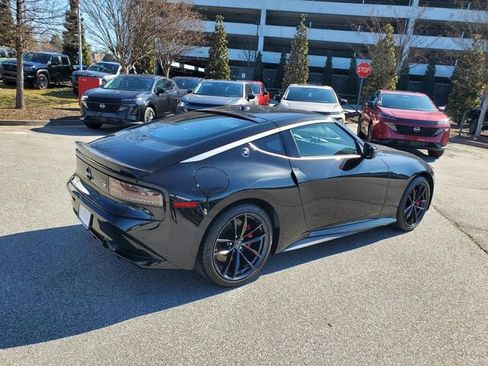 Certified 2024 Nissan Z Performance w/ Floor Mat Package image 4