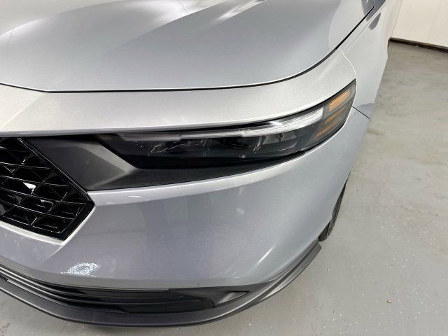 Used 2025 Honda Accord Sport image 30