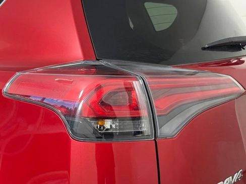 Used 2016 Toyota RAV4 Limited w/ Advanced Technology Package FWD image 13