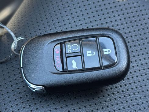 Used 2025 Honda HR-V EX-L image 24