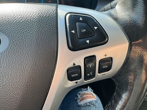 Used 2011 Ford Edge SEL w/ 202A Rapid Spec Order Code image 17