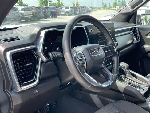 Used 2024 GMC Canyon Elevation RWD image 9