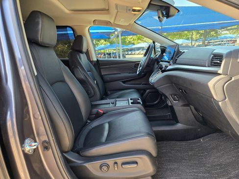 Used 2025 Honda Odyssey EX-L image 25