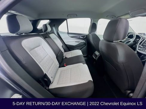 Used 2022 Chevrolet Equinox LS AWD/4WD image 30