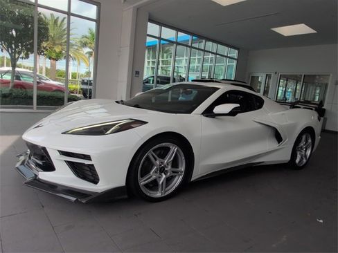 Used 2021 Chevrolet Corvette Stingray Preferred Cpe w/ Z51 Performance Package image 4