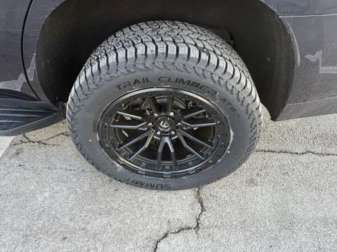 Used 2021 Chevrolet Tahoe LS image 9