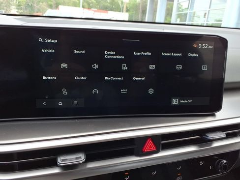 Certified 2026 Kia Sorento LX FWD image 19