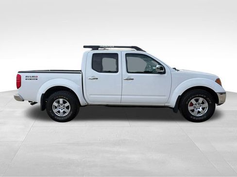 Used 2007 Nissan Frontier NISMO w/ Sunroof Pkg image 2