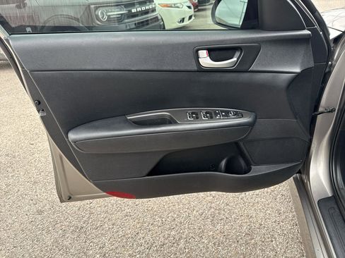 Used 2016 Kia Optima LX FWD image 11