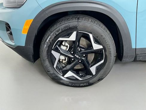 Used 2025 Kia Seltos EX w/ EX Sunroof Package image 10