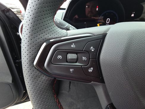 New 2026 Chevrolet Trax RS w/ Driver Confidence Package image 18