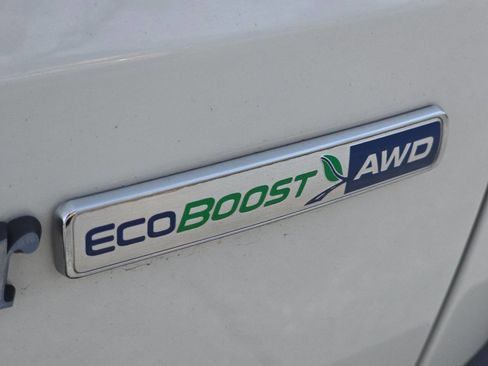 Used 2020 Ford Escape SE image 11