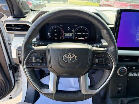 Used 2024 Toyota Tacoma TRD Sport w/ TRD Sport Upgrade Package AWD/4WD image 21