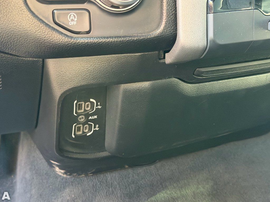 Used 2020 RAM 1500 Big Horn RWD image 12