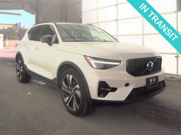 Used 2026 Volvo XC40 B5 Plus AWD/4WD image 1