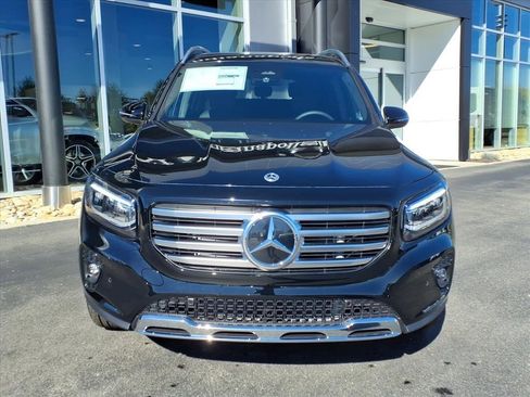 New 2025 Mercedes-Benz GLB 250 4MATIC image 9