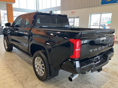 Used 2024 Toyota Tacoma Limited image 7