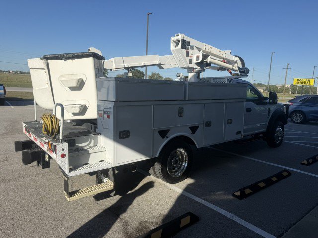 Used 2019 Ford F550 4x4 Regular Cab Super Duty image 3