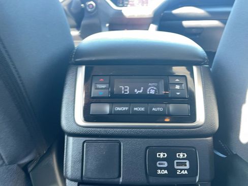Used 2024 Subaru Ascent Premium w/ Convenience Package AWD/4WD image 24