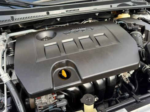 Used 2017 Toyota Corolla LE image 26