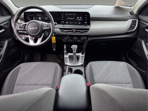 Used 2024 Kia Seltos LX image 25