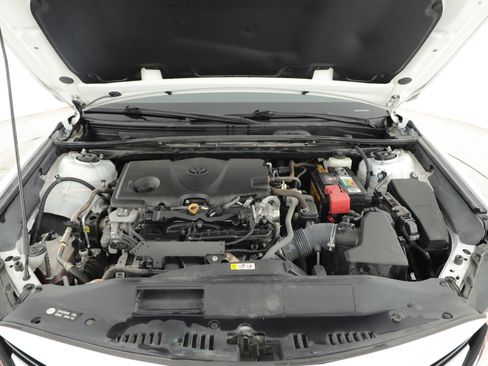 Used 2022 Toyota Camry LE FWD image 6