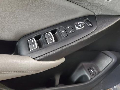 Used 2018 Honda Accord EX-L image 12