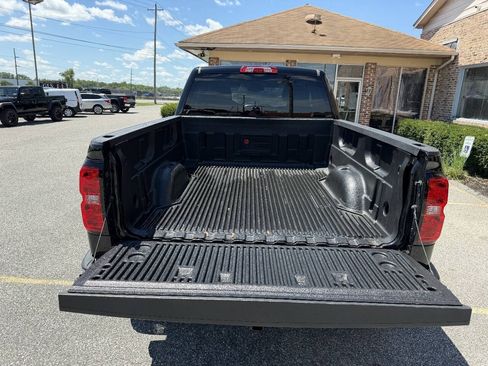Used 2018 Chevrolet Silverado 1500 LT AWD/4WD image 19