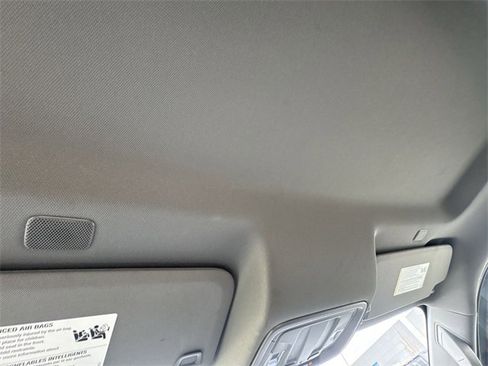 Used 2024 Chevrolet Silverado 1500 LT image 19