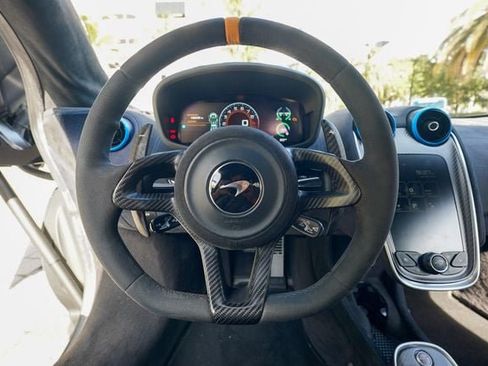 Used 2019 McLaren 600LT RWD image 64