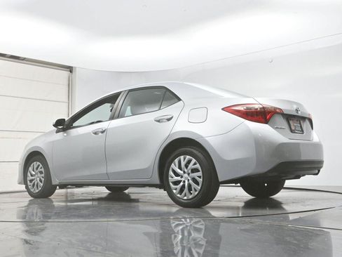 Used 2019 Toyota Corolla LE FWD image 27